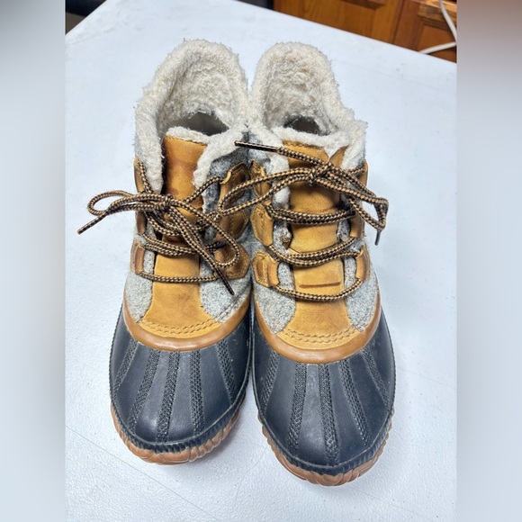 Women’s Sorel Out 'N About Plus Boots. - Picture 5 of 9